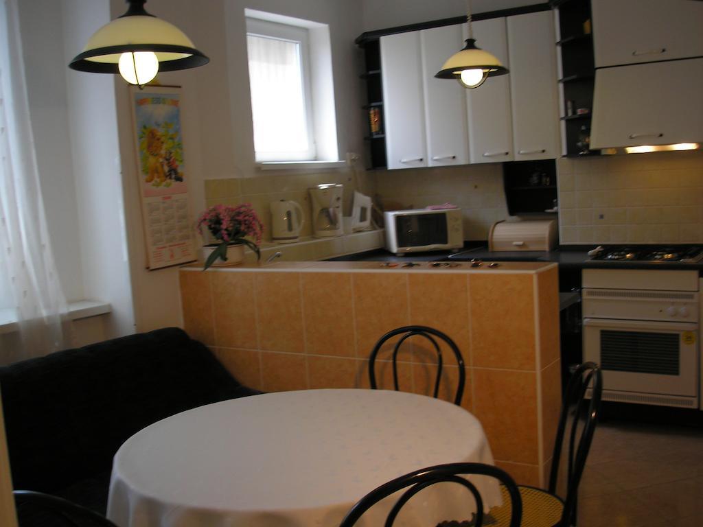 Apartment Accommodation Up To 17 ブラチスラヴァ エクステリア 写真